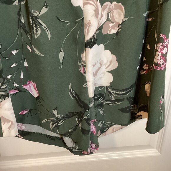 Dynamite Women's Sleeveless Strapless Green Floral Short Mini Romper Vacation - Picture 8 of 12